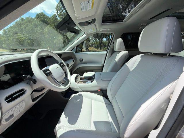 2026 Hyundai Palisade Limited - Photo 15