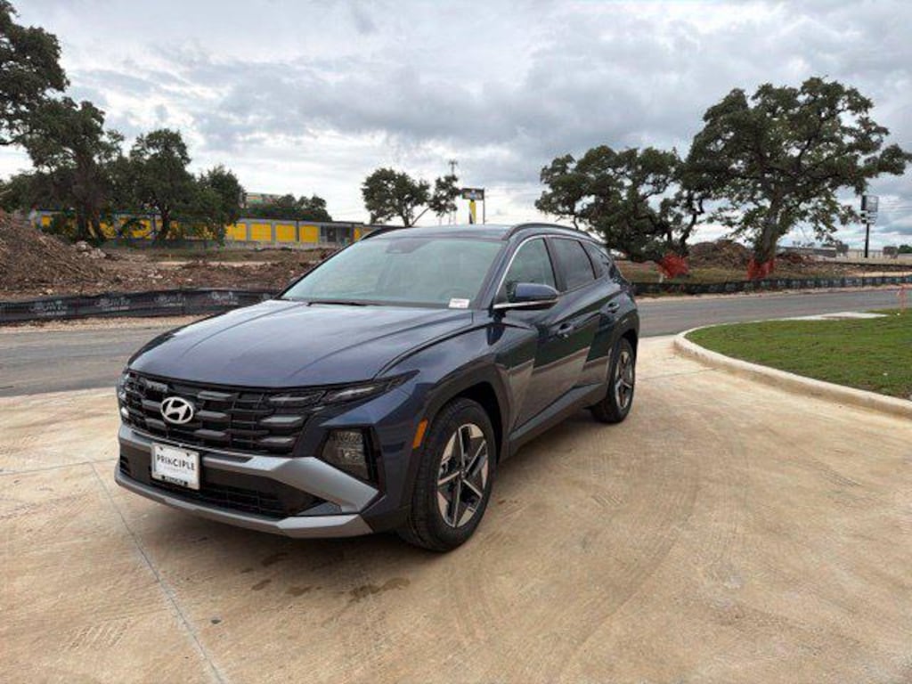 New 2026 Hyundai Tucson SEL Premium FWD SUV