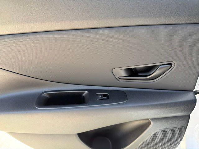 2025 Hyundai Elantra Blue - Photo 27