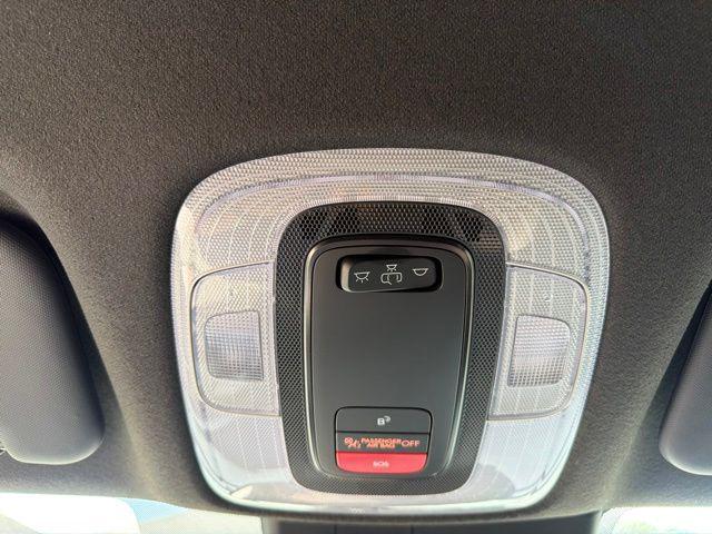 2025 Hyundai Elantra Blue - Photo 34