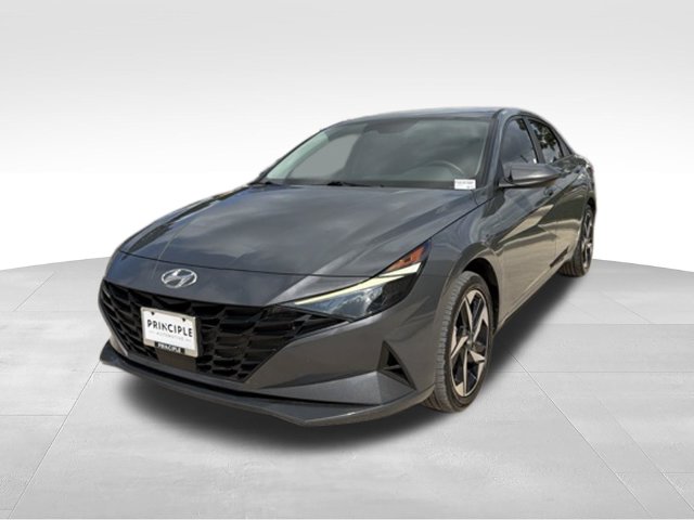 Used 2023 Hyundai Elantra SEL Sedan