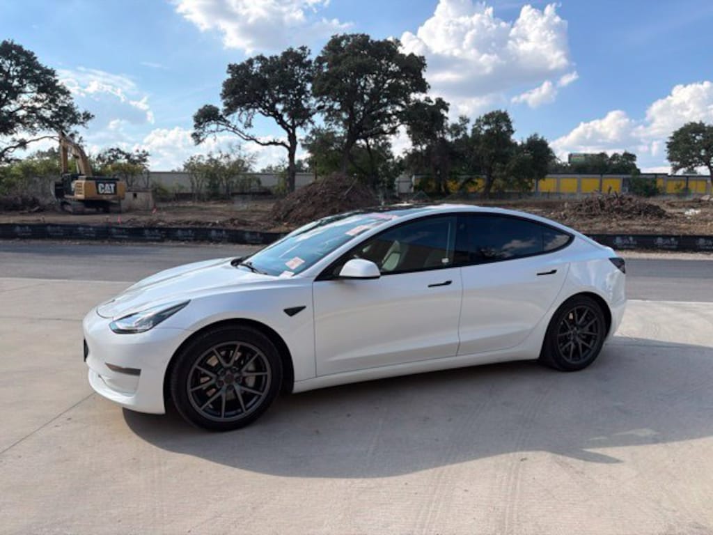 Used 2021 Tesla Model 3 Standard Range Plus Sedan