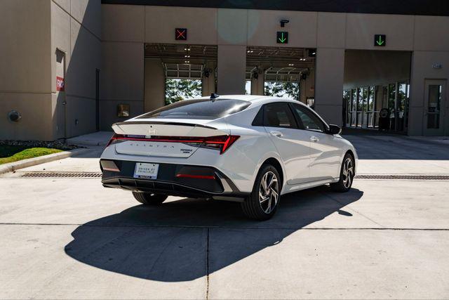2025 Hyundai Elantra Blue - Photo 7