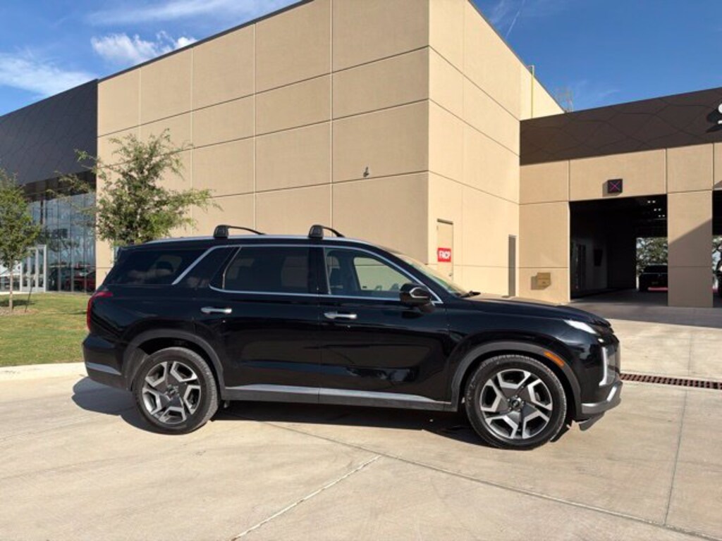 Used 2023 Hyundai Palisade SEL SUV