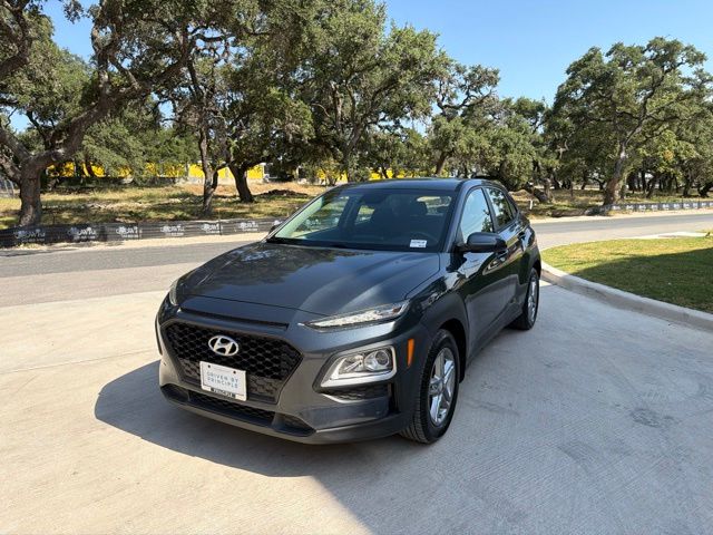 Used 2020 Hyundai Kona SE with VIN KM8K12AA2LU524011 for sale in Boerne, TX