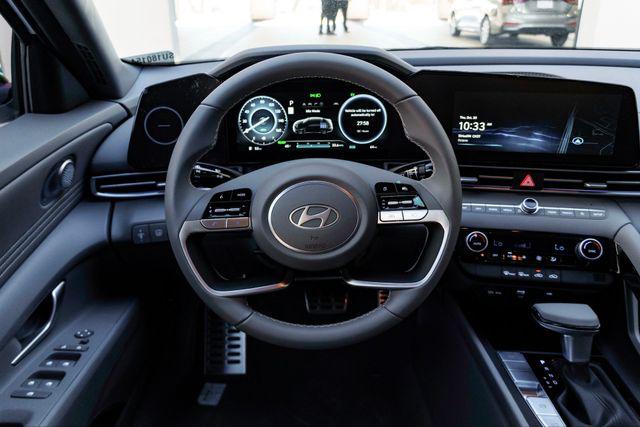 2025 Hyundai Elantra Blue - Photo 22