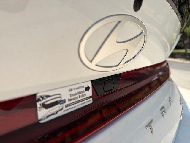 2025 Hyundai Elantra Blue - Photo 31