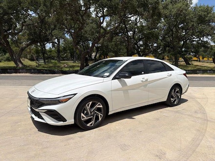 2025 Hyundai Elantra Hybrid SEL Sport Sedan