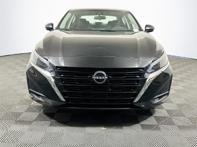 Used 2024 Nissan Altima 2.5 SV Sedan