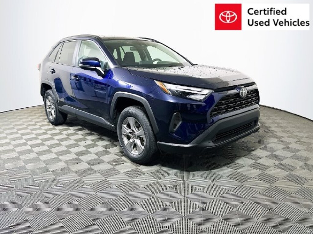 Used 2025 Toyota RAV4 XLE SUV