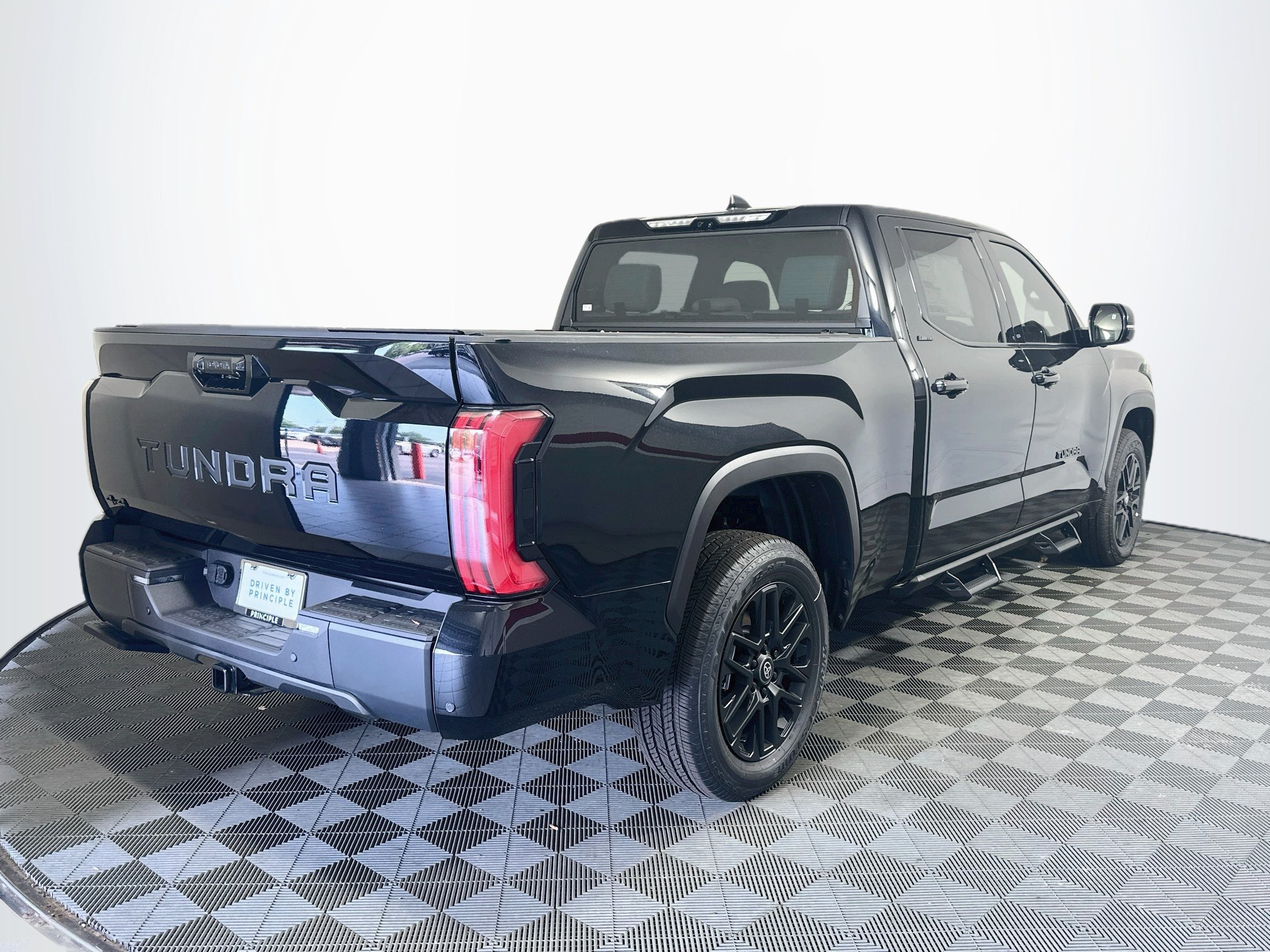 2026 Toyota Tundra Limited - Photo 7