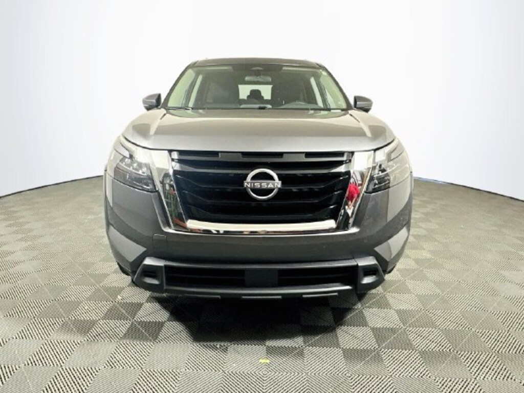 Used 2025 Nissan Pathfinder SV SUV