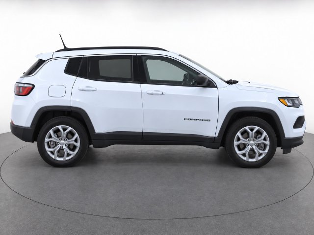 Used 2024 Jeep Compass Latitude SUV