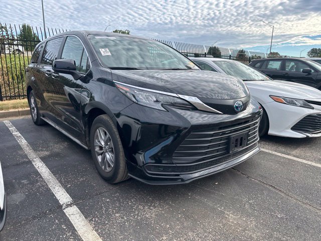 2025 Toyota Sienna