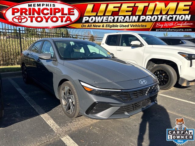 Used 2025 Hyundai Elantra Limited Sedan