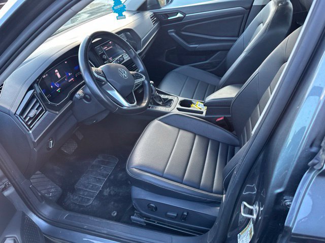 Used 2024 Volkswagen Jetta 1.5T SE Sedan