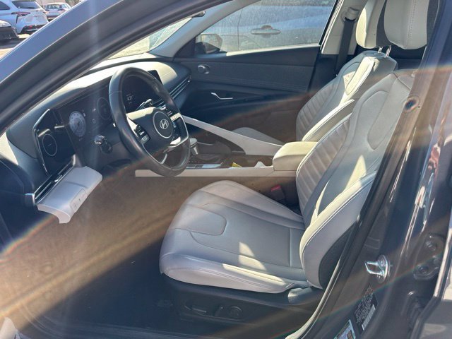 Used 2025 Hyundai Elantra Limited Sedan