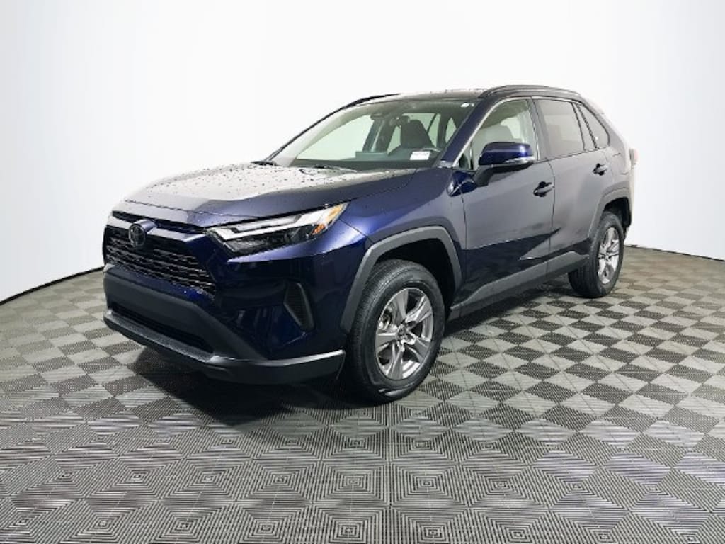 Used 2025 Toyota RAV4 XLE SUV