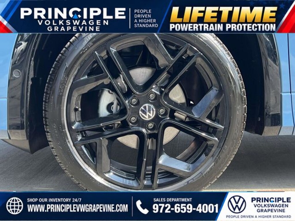 New 2026 Volkswagen Tiguan SE R-Line Black SUV
