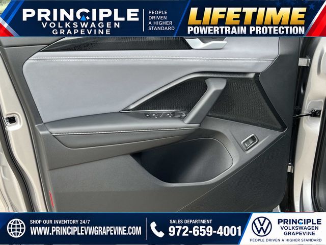2026 Volkswagen Tiguan SE - Photo 9