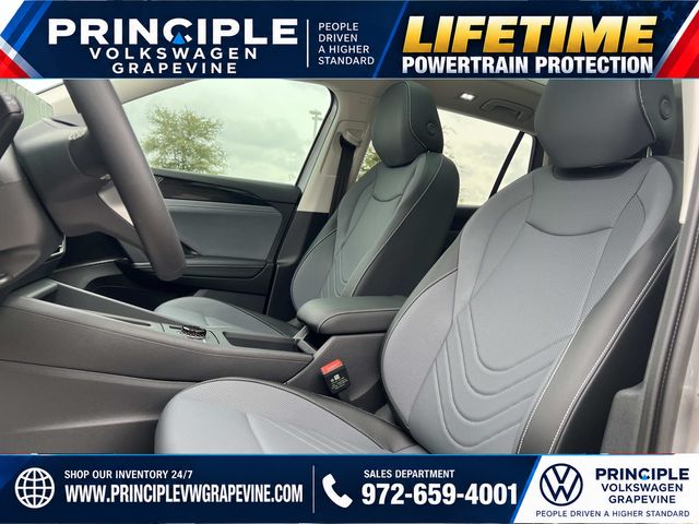 2026 Volkswagen Tiguan SE - Photo 11