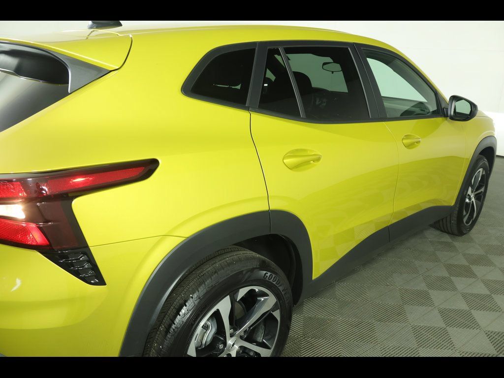 2025 Chevrolet Trax RS - Photo 17