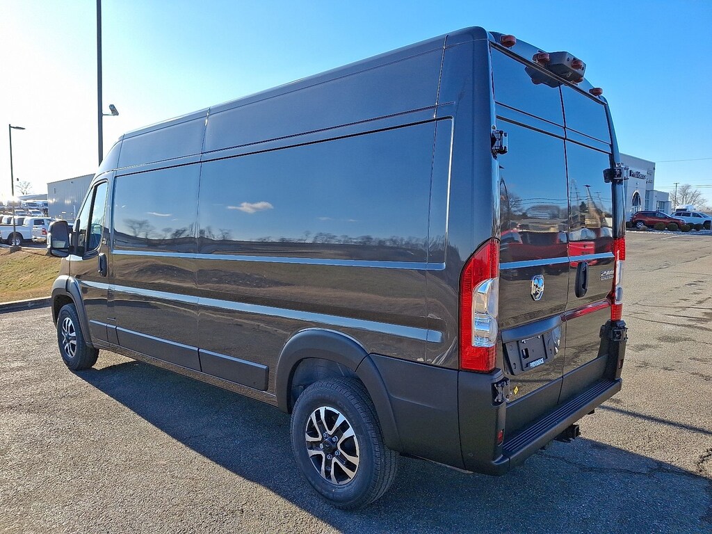New 2025 Ram Promaster Cargo Van SLT+ Full-size Cargo Van