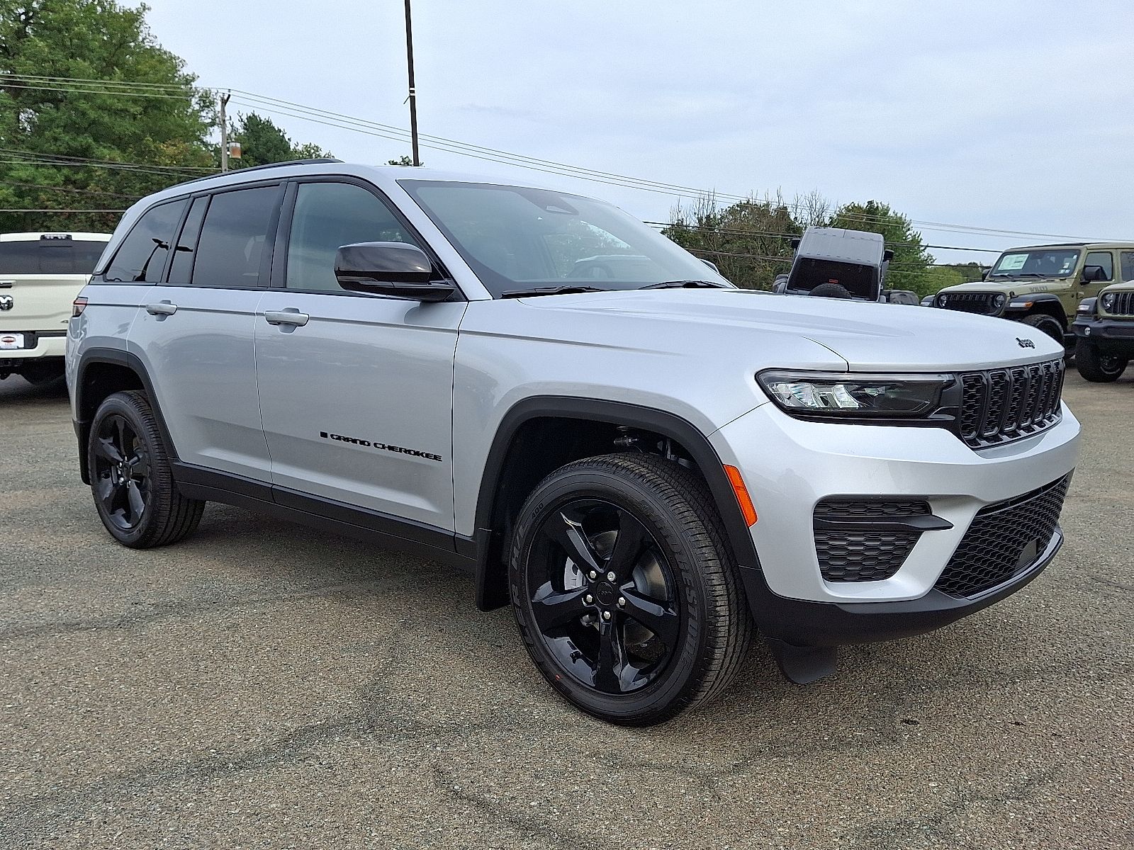 2025 Jeep Grand Cherokee Altitude
