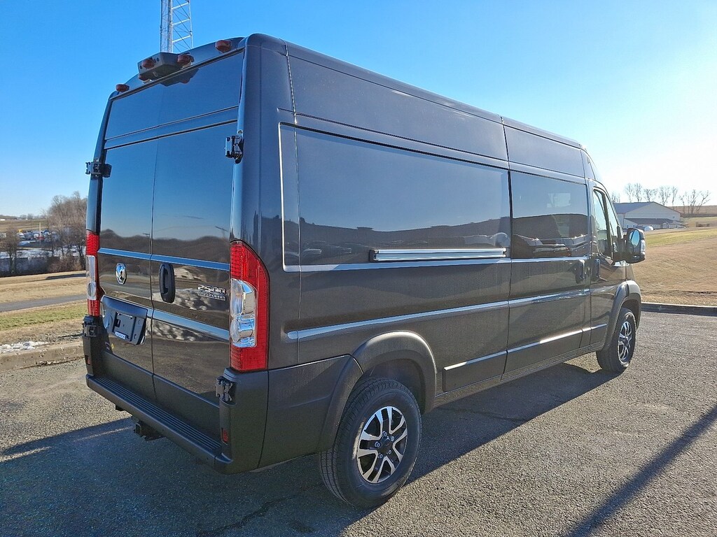 New 2025 Ram Promaster Cargo Van SLT+ Full-size Cargo Van