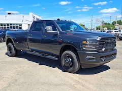 2026 Ram 3500 Tradesman Crew Cab 4x4 8 Box Pickup
