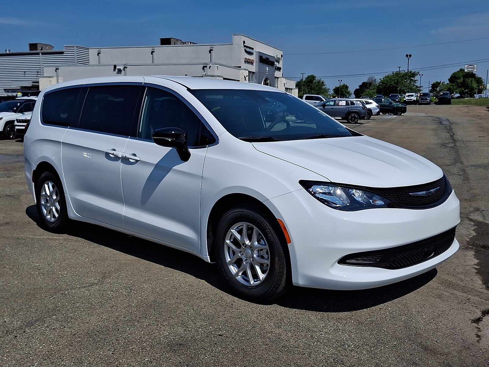 2027 Chrysler Pacifica Passenger Van 