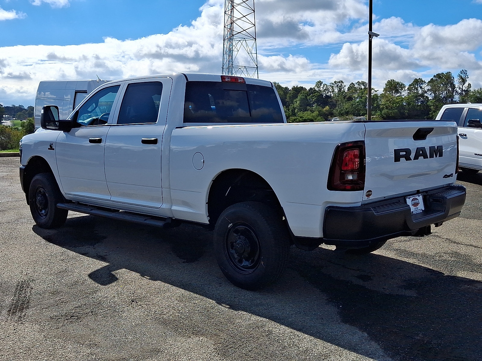 New 2027 Ram 2500 TRADESMAN CREW CAB 4X4 6'4 BOX Pickup