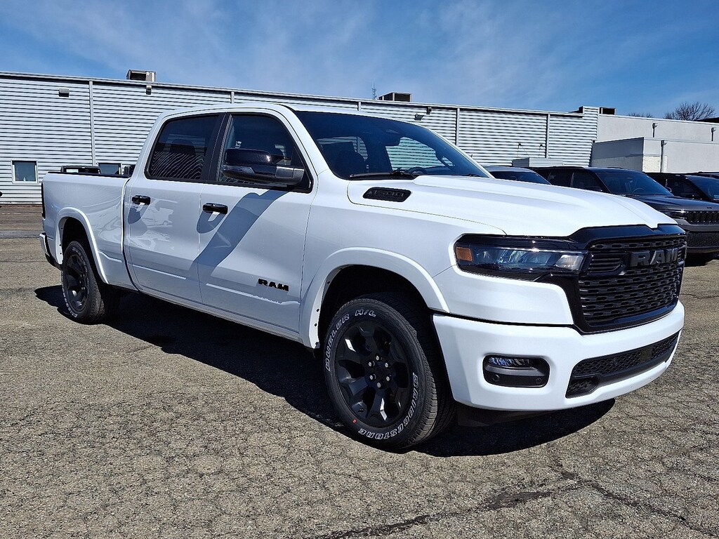 New 2026 Ram 1500 BIG HORN CREW CAB 4X4 6'4 BOX Pickup