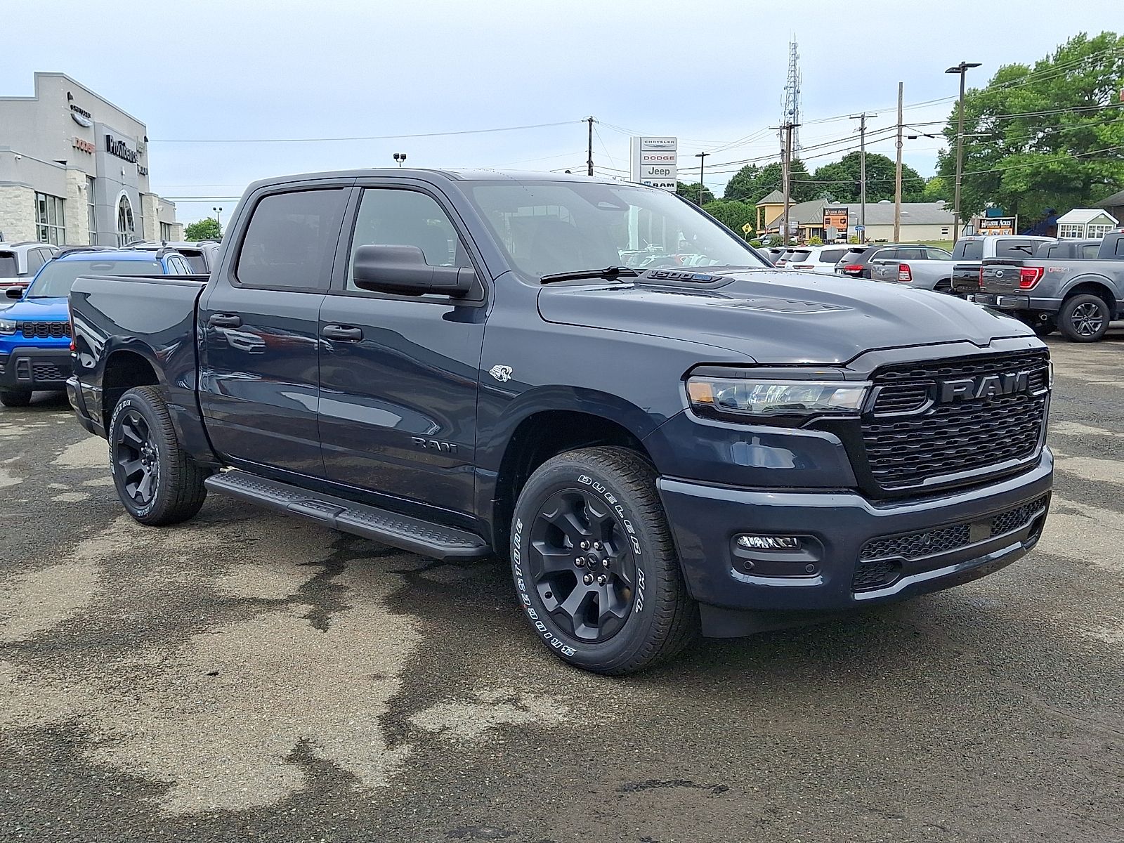 2026 RAM 1500 Pickup Express