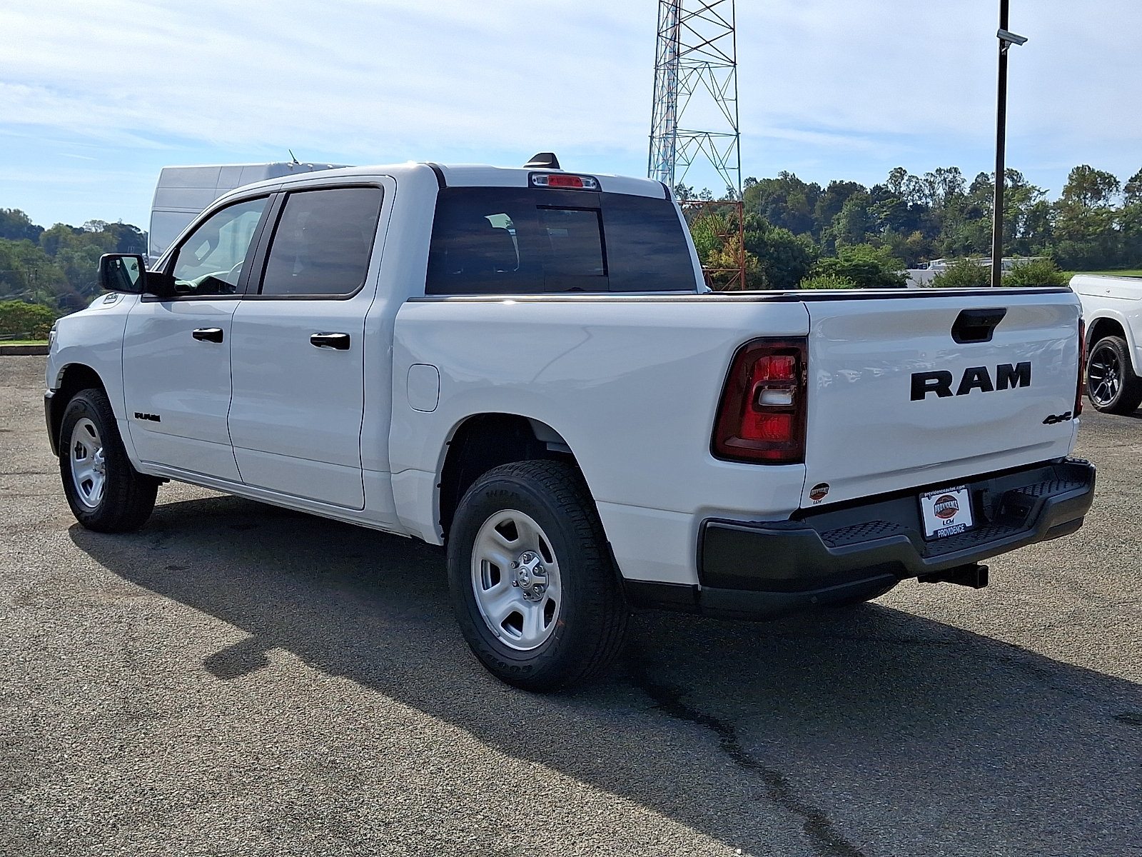 New 2026 Ram 1500 TRADESMAN CREW CAB 4X4 5'7 BOX Pickup