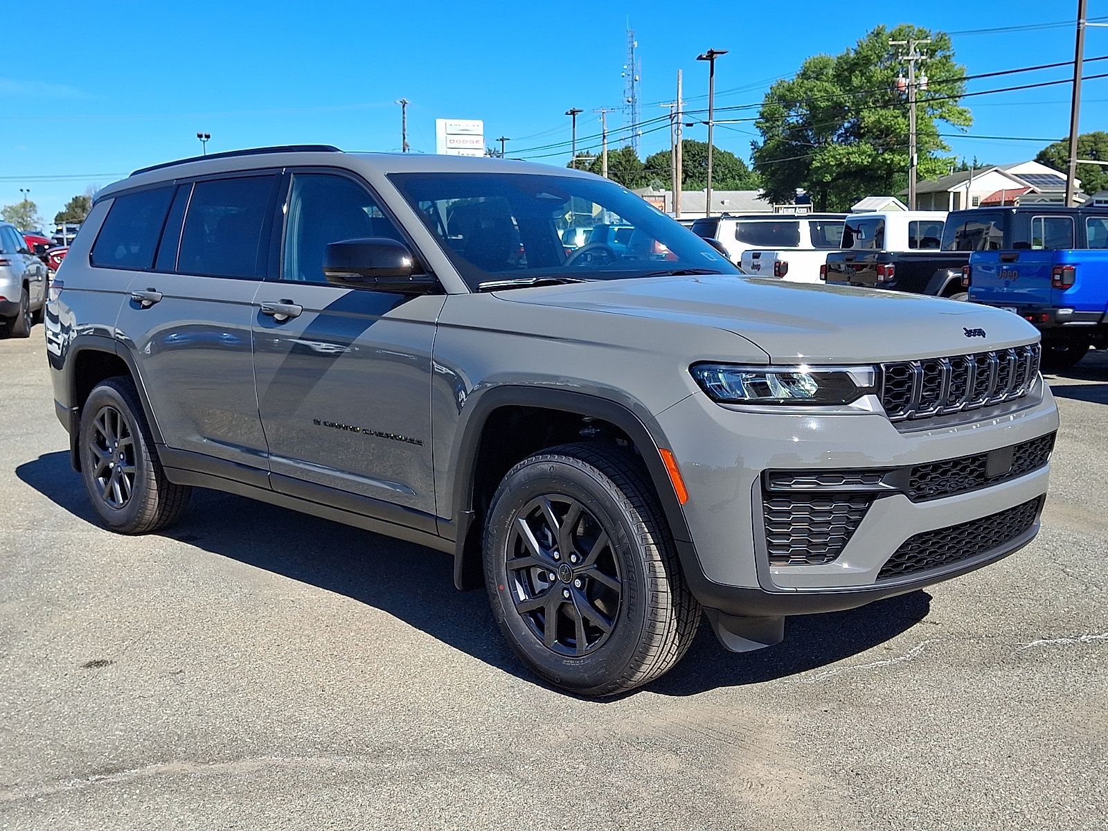 2027 Jeep Grand Cherokee L