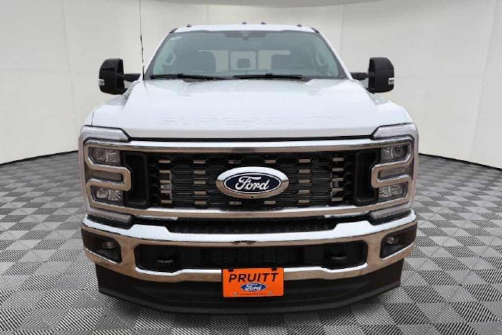 New 2027 Ford F-350 Lariat Truck Crew Cab