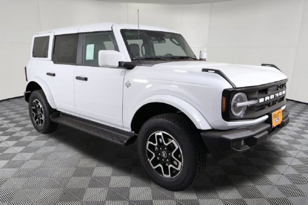 New 2026 Ford Bronco Outer Banks SUV