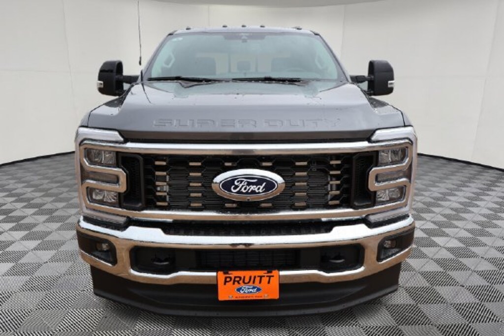New 2027 Ford F-350 Lariat Truck Crew Cab