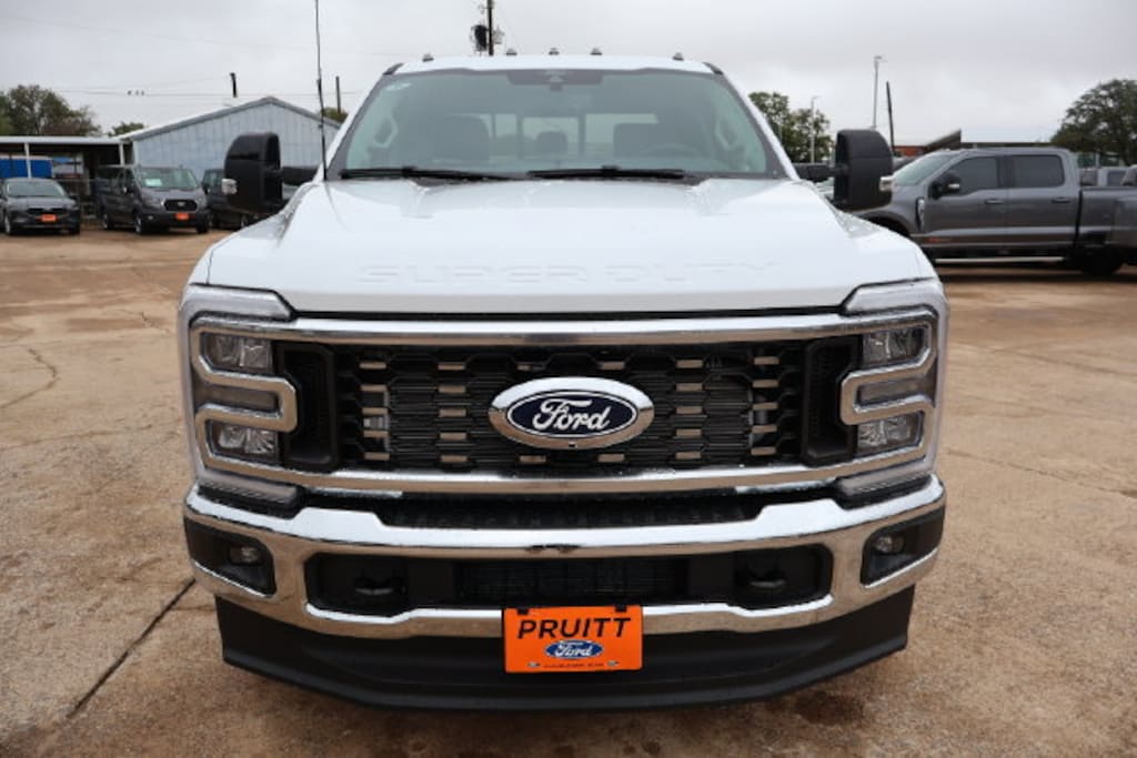 New 2027 Ford F-350 Lariat Truck Crew Cab