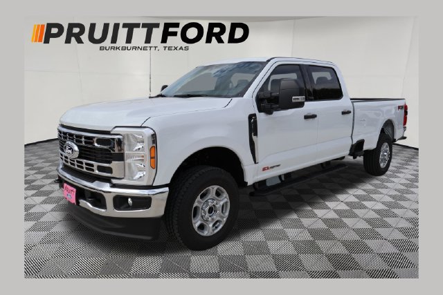 New 2027 Ford F-350 Truck Crew Cab