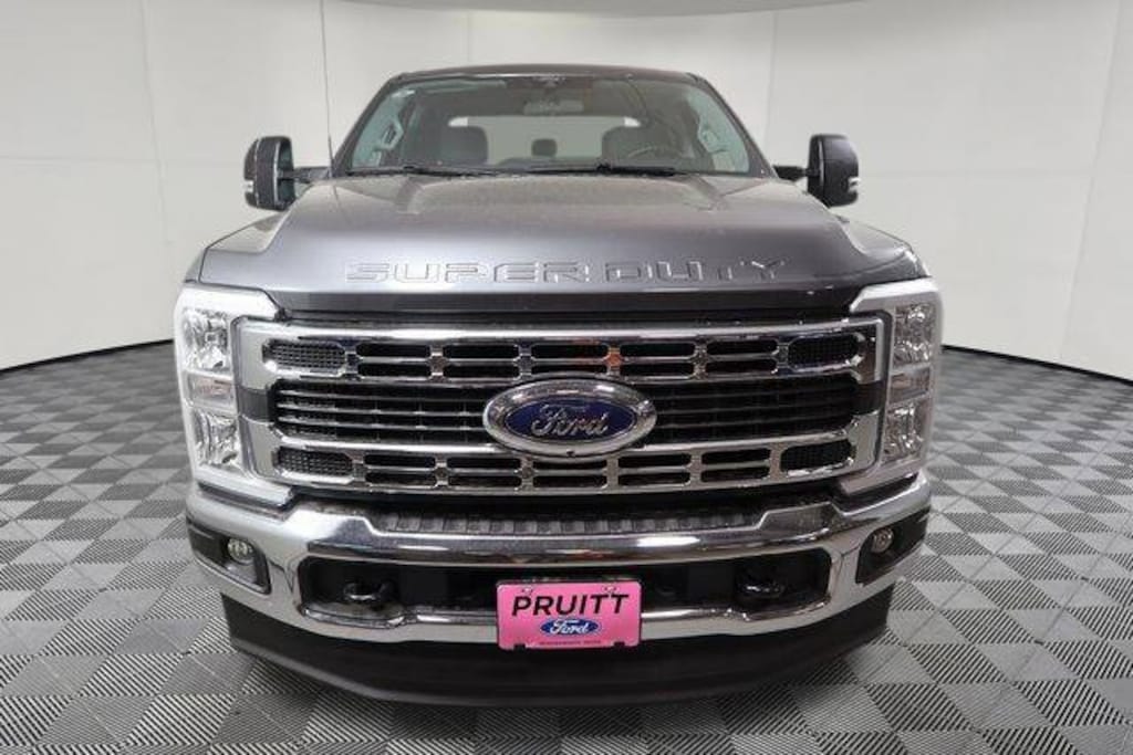 New 2026 Ford F-250 XLT Truck Crew Cab