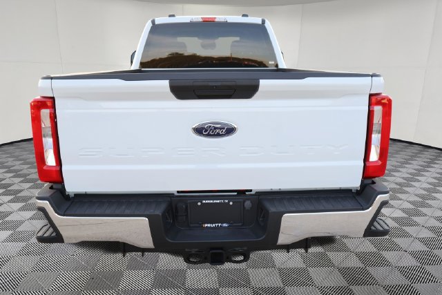 2026 Ford F-350 Super Duty XLT - Photo 7