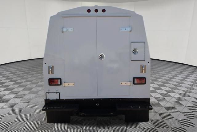 2026 Ford E-Series Cutaway Base - Photo 7