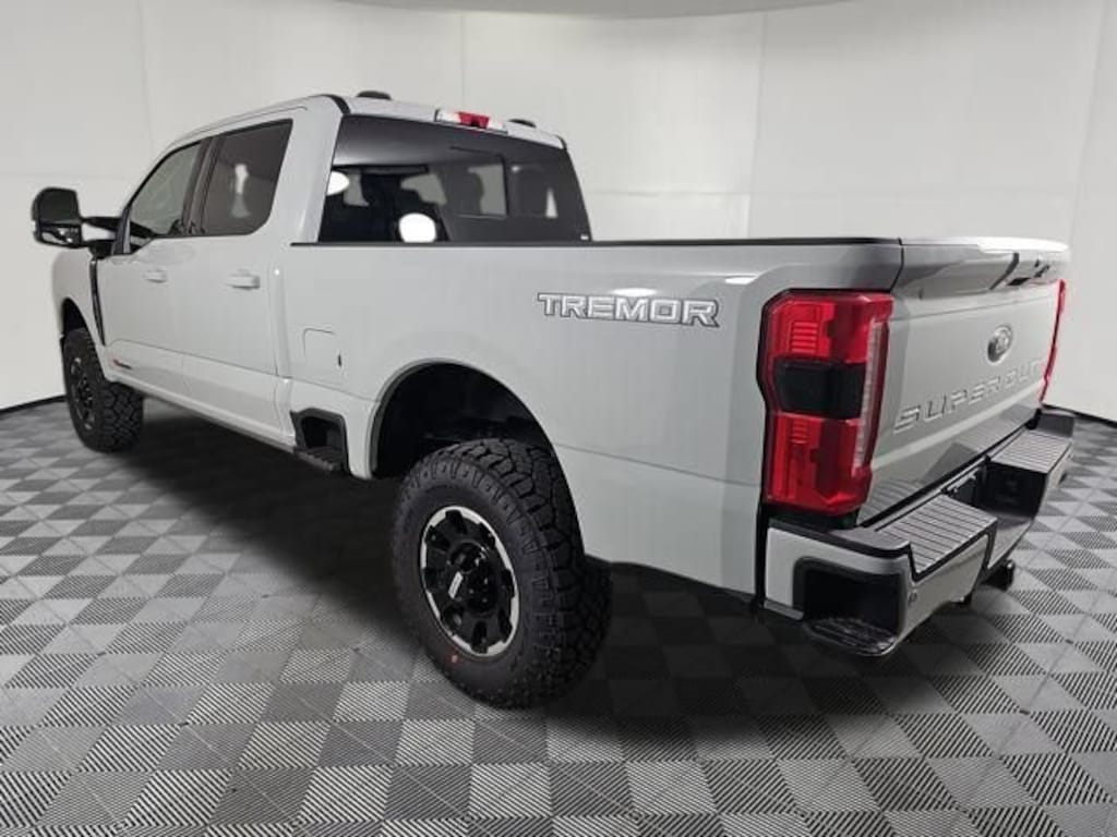New 2026 Ford F-250 Lariat Truck Crew Cab