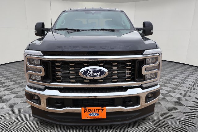 New 2027 Ford F-350 Truck Crew Cab