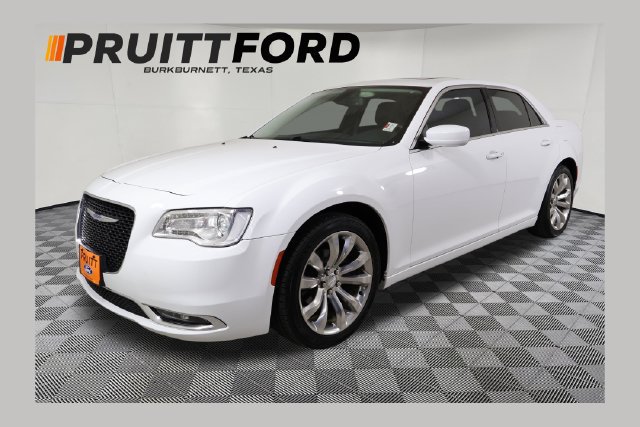 2020 Chrysler 300
