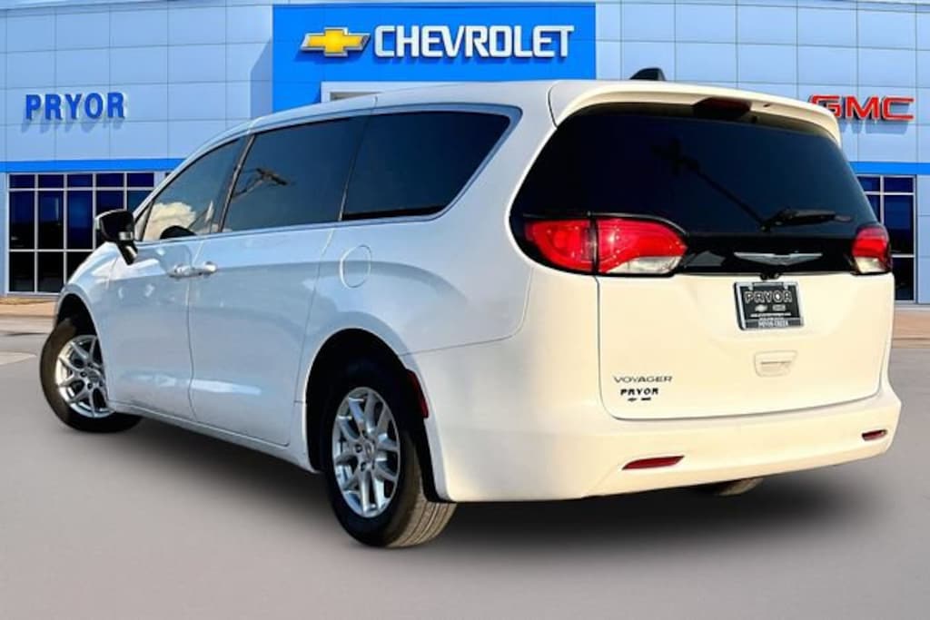 Used 2022 Chrysler Voyager LX Van Passenger Van