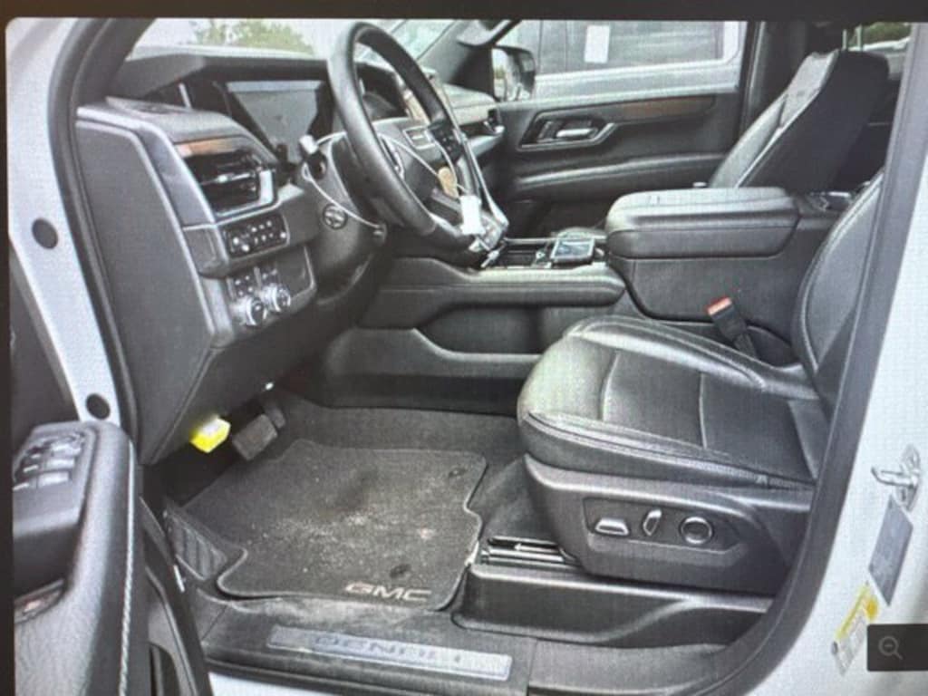 Used 2025 GMC Yukon Denali SUV