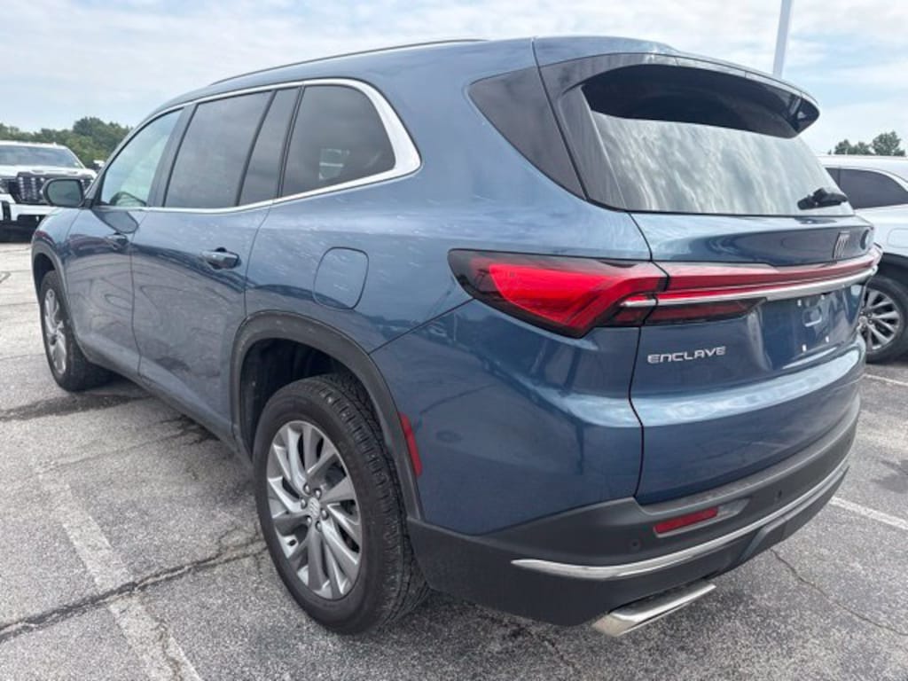 Used 2026 Buick Enclave Preferred SUV